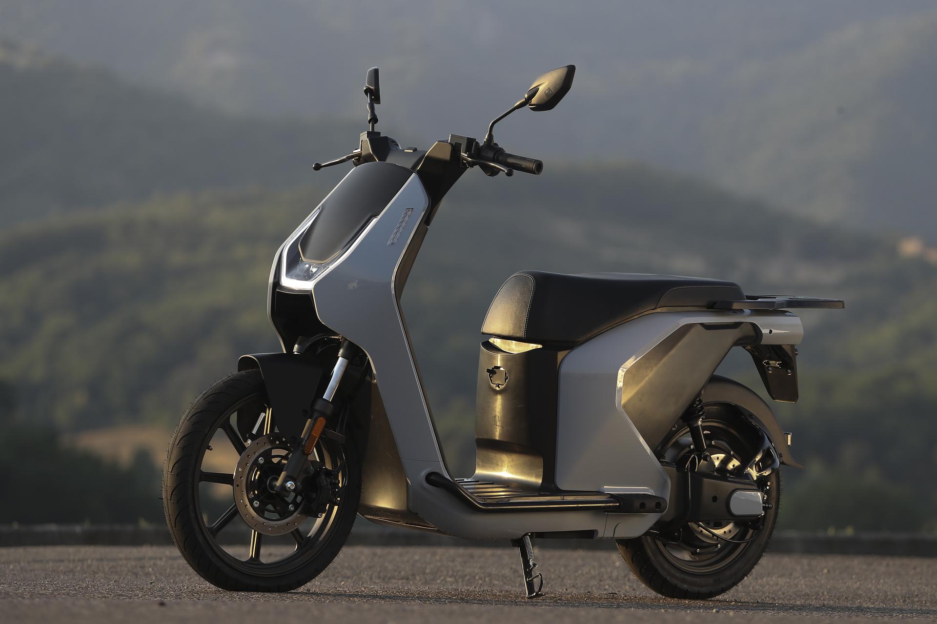 Vmoto launch the new F01：A boost to your ride-sharingdelivery business