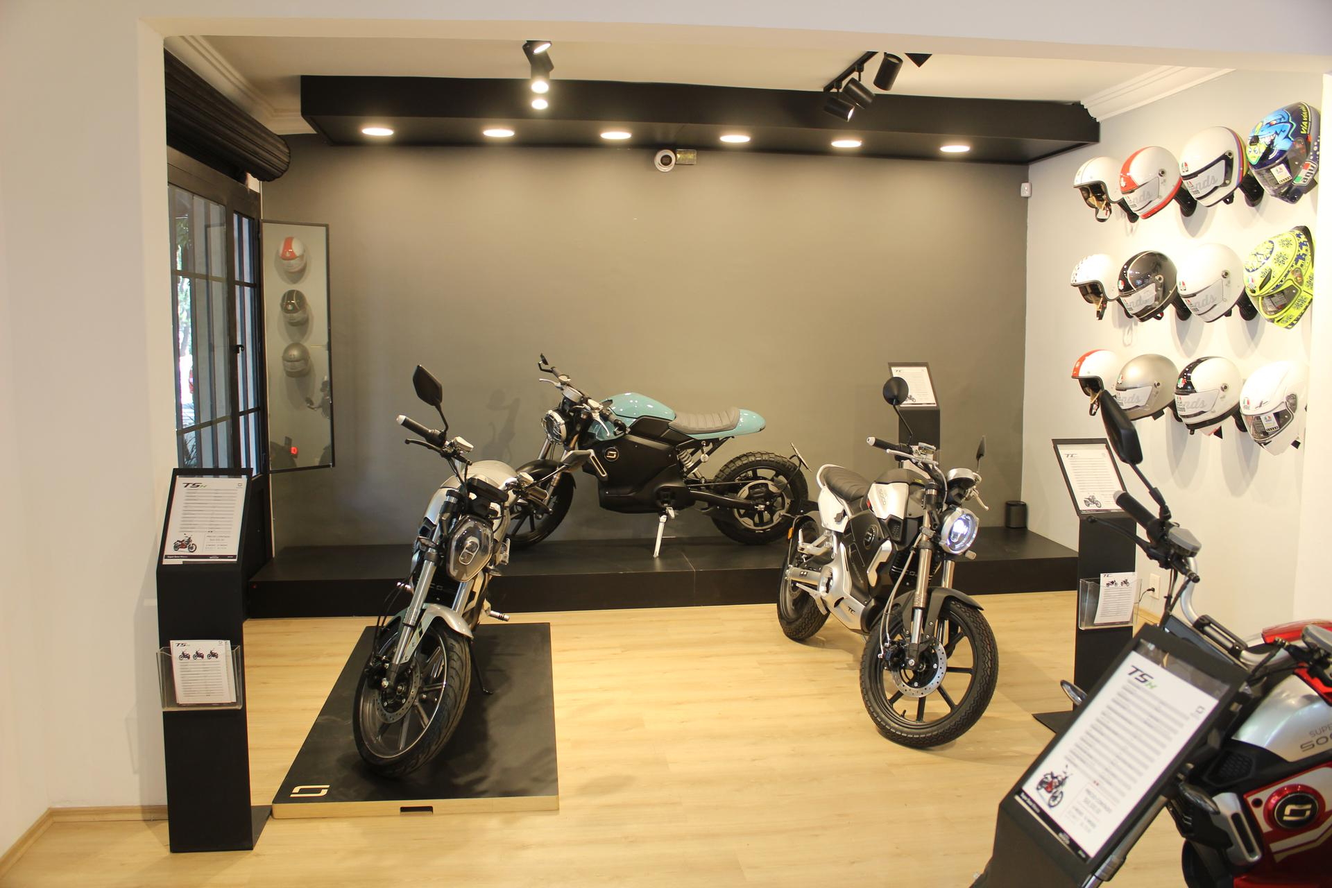 Vmoto land in mexico with two innovative flagship stores